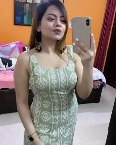 Call Girl in Shalimar Bagh